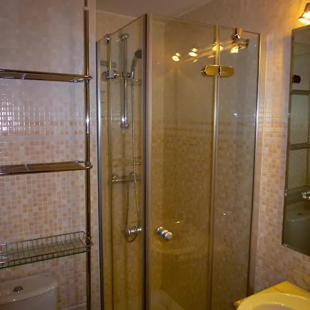 Apartamentos Escarrilla