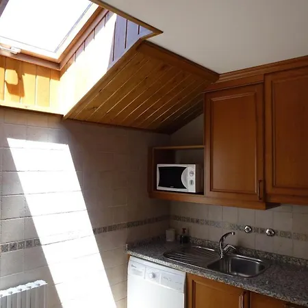 Apartamentos Escarrilla
