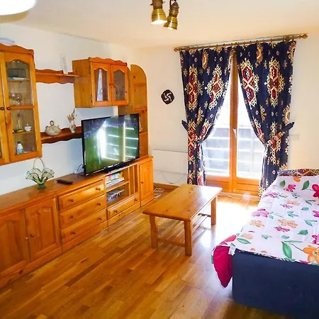 Apartamentos Escarrilla