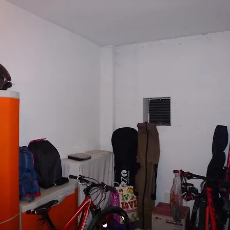 Apartamentos Escarrilla Apartament